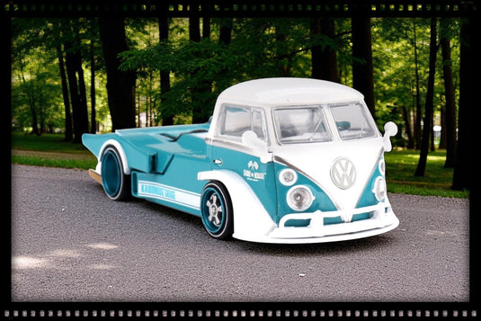 Volkswagen T1 PICKUP KAIDO WORKS V1 1972 MINI GT 1:64