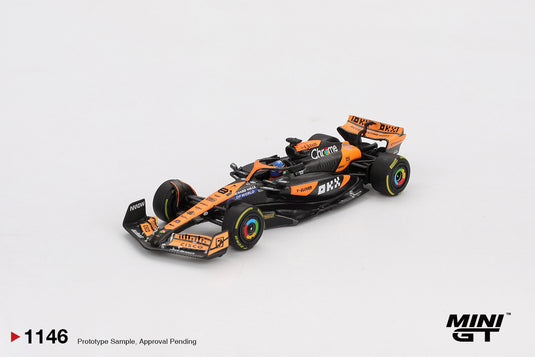 McLaren MCL38 #81 OSCAR PIASTRI GP DE HONGRIE F1 2024 (LHD) MINI GT 1:64