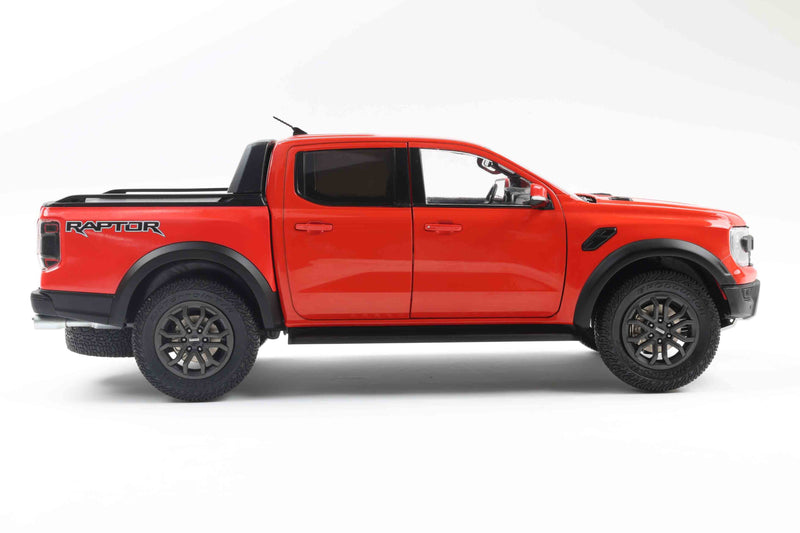 Laad de afbeelding in de Gallery-viewer, Ford RANGER RAPTOR ORANJE RAPTOR 2024 SOLIDO 1:18

