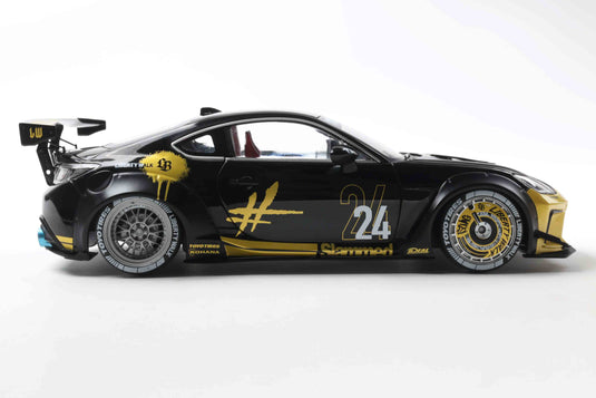 Toyota GR86 LIBERTY WALK CARROSSERIESET ZWART & GOUD 2024 SOLIDO 1:18