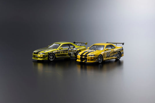 NISSAN SKYLINE GT-R (R34) MOONEYES 1 WITH LED 2026 + MOTN LED BASE SYSTEM BLACK 2025 KYOSHO 1:64