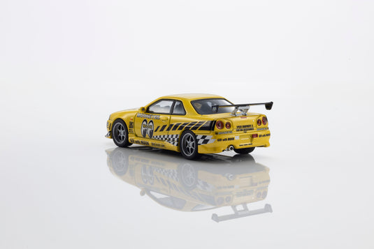 NISSAN SKYLINE GT-R (R34) MOONEYES 1 AVEC LED 2026 + SYSTÈME DE SOCLE LED MOTN NOIR 2025 KYOSHO 1:64