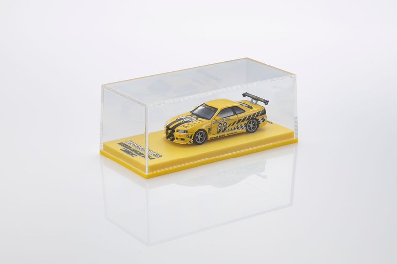 Chargez l'image dans la visionneuse de la galerie, NISSAN SKYLINE GT-R (R34) MOONEYES 1 AVEC LED 2026 + SYSTÈME DE SOCLE LED MOTN NOIR 2025 KYOSHO 1:64
