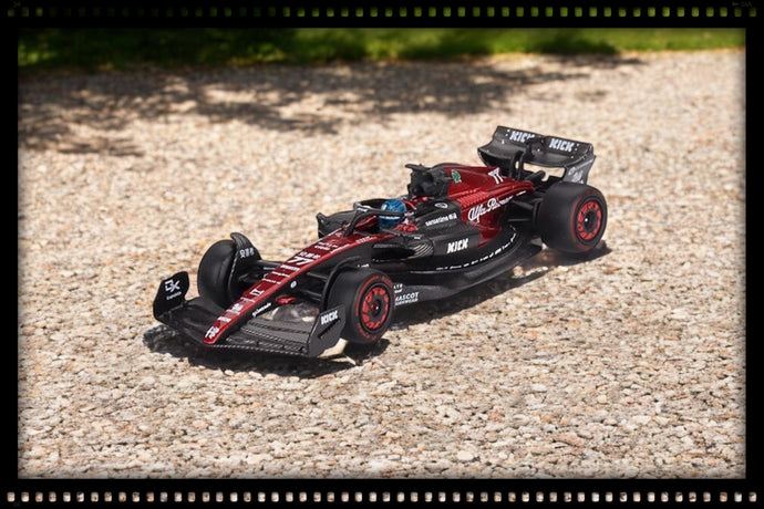 Alfa Romeo C43 #77 Valtteri Bottas 2023 F1 2023 Australian GP (LHD) MINI GT 1:64
