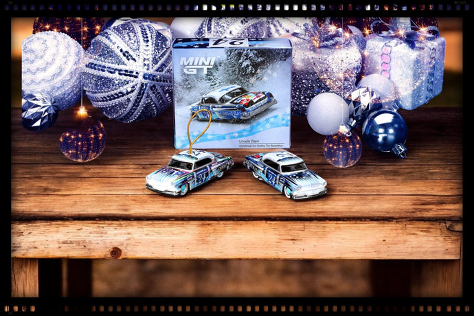 Lincoln CAPRI CHRISTMAS HOT ROD PAR TIM SADCHIKOV ÉDITION LIMITÉE 2024 (LHD) MINI GT 1:64