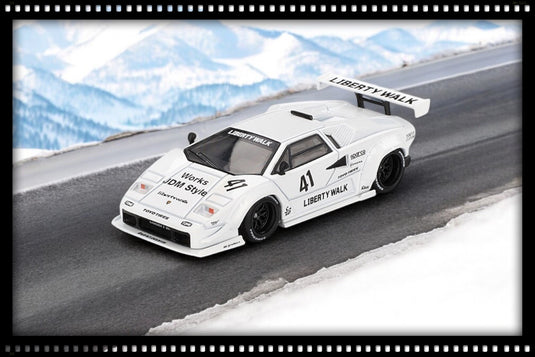 Lamborghini COUNTACH LB- WORKS WHITE TOKYO AUTO SALON 2024 (LHD) MINI GT 1:64