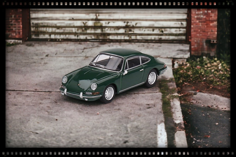 Chargez l&#39;image dans la visionneuse de la galerie, Porsche 911 1963 (LHD) MINI GT 1:64
