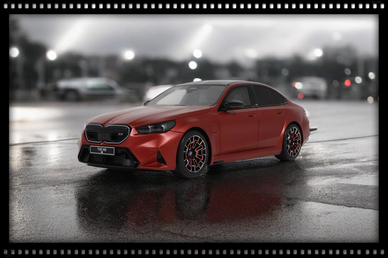 Chargez l'image dans la visionneuse de la galerie, Bmw M5 PEABLE ORANGE PLAGE 2025 GT SPIRIT 1:18
