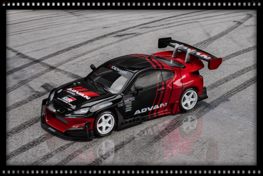 TOYOTA PANDEM GR86 ADVAN POP RACE 1:64