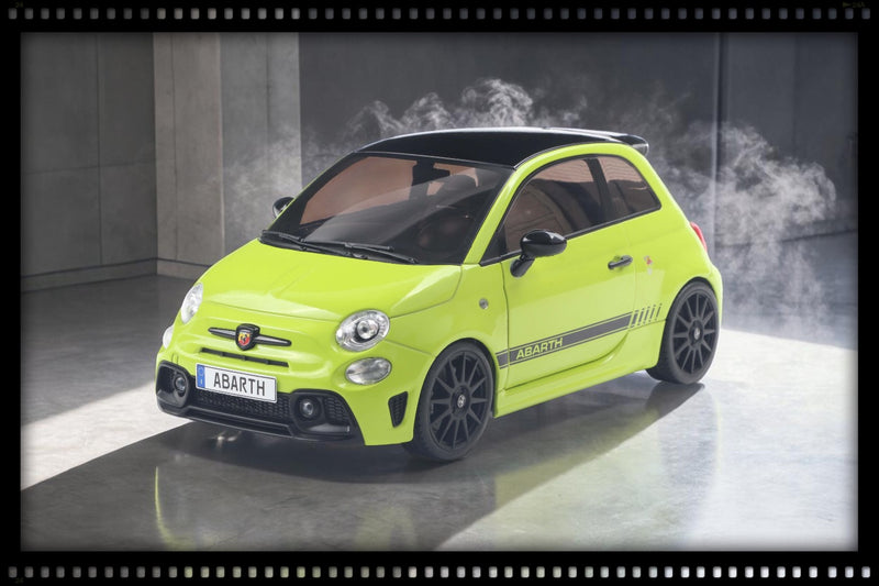 Chargez l'image dans la visionneuse de la galerie, FIAT F595 ABARTH VERT ADRENALINA 2023 SOLIDO 1:18

