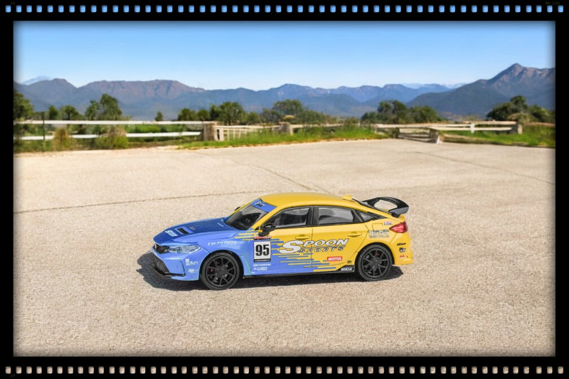 Load image into Gallery viewer, Honda Civic Type R FL5 Spoon Livery 2023 Yellow/Blue PARA64 1:64
