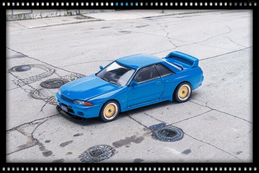 NISSAN R32 BAYSIDE BLEU POP RACE 1:64