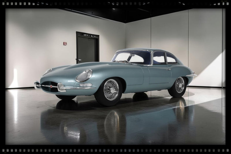 Load image into Gallery viewer, JAGUAR E TYPE OPALESCENT SILVER BLUE 1961 GT SPIRIT 1:12
