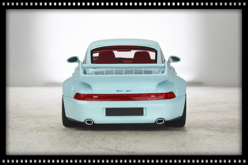 Chargez l'image dans la visionneuse de la galerie, Porsche 911 (993) GT 1996 TURQUOISE GT SPIRIT 1:18
