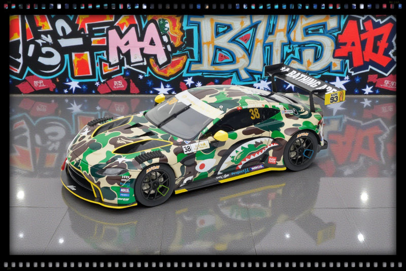 Load image into Gallery viewer, Aston Martin VANTAGE GT3 BAPE POP RACE 1:18
