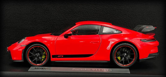 Porsche 911 GT3 2022 MAISTO 1:18