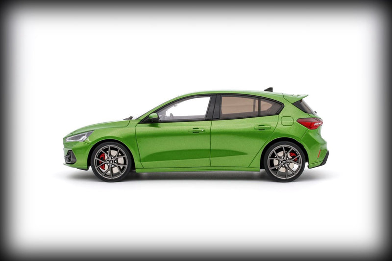 Load image into Gallery viewer, Ford FOCUS MK5 ST PHASE 2 GREEN 2022 (LIMITED EDITION 2000 pieces) OTTOmobile 1:18
