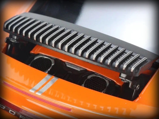 Porsche 911 (992) Turbo S coupé Sport Design 2021 Oranje MINICHAMPS 1:18