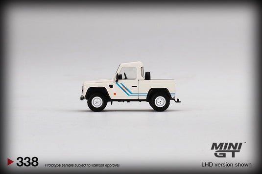 Landrover Defender 90 pick-up (LHD) MINI GT 1:64