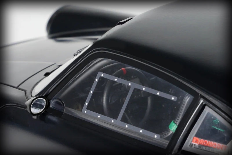 Chargez l&#39;image dans la visionneuse de la galerie, Porsche RWB Stella Artois 2008 GT SPIRIT 1:18
