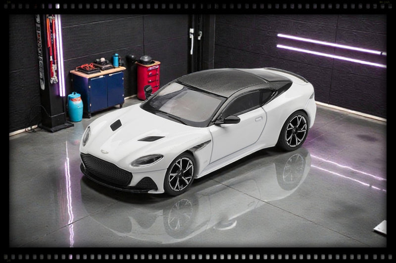Chargez l'image dans la visionneuse de la galerie, ASTON MARTIN BDS STRATUS BLANC 2024 (LHD) MINI GT 1:64
