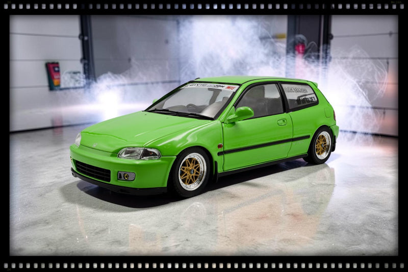 Laad de afbeelding in de Gallery-viewer, HONDA CIVIC (EG6) SOLIDO WORKS NEON GROEN 1991 SOLIDO 1:18
