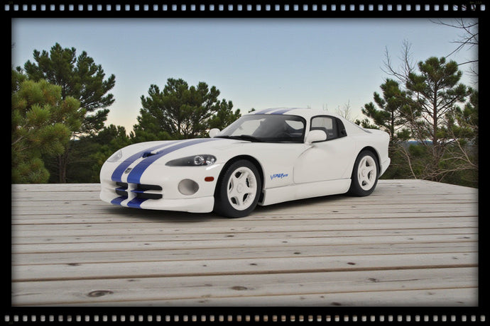 Dodge VIPER GTS WHITE 1996 GT SPIRIT 1:18