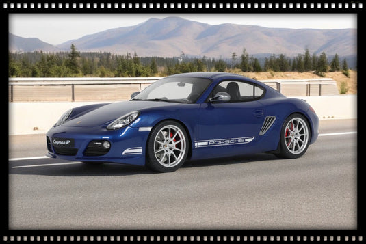 Porsche CAYMAN R AQUA BLUE METALLIC 2012 GT SPIRIT 1:18