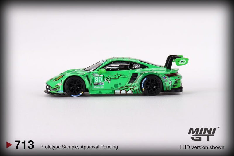 Chargez l&#39;image dans la visionneuse de la galerie, Porsche 913 (992) GT3 R #80 GTD AO RACING SEBRING Vert 12 HRS 2023 (LHD) MINI GT 1:64
