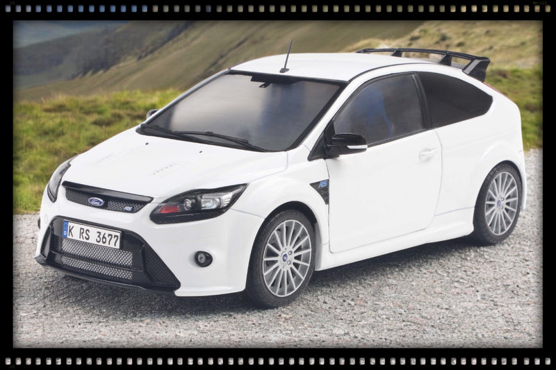 Load image into Gallery viewer, Ford FOCUS RS MK2 PACK RS PLUS FROZEN WHITE 2009 SOLIDO 1:18

