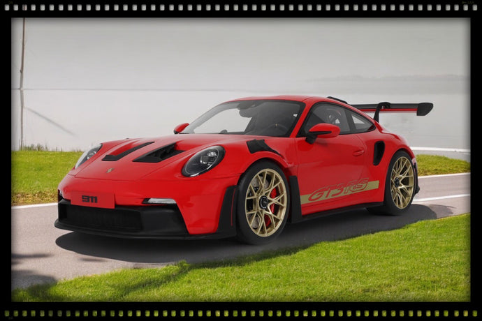 Porsche 911 (992) GT3 RS GUARDS ROUGE 2021 GT SPIRIT 1:12
