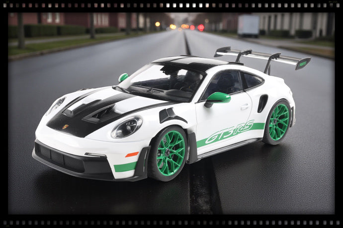Porsche 911 GT3 RS - TRIBUTE TO CARRERA RS PACKAGE WHITE 2024 SOLIDO 1:18