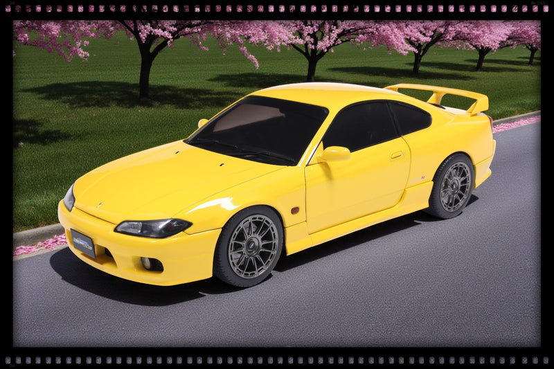 Load image into Gallery viewer, Nissan SILVIA S15 SPEC-R AERO LIGHTNING YELLOW 1999 SOLIDO 1:18
