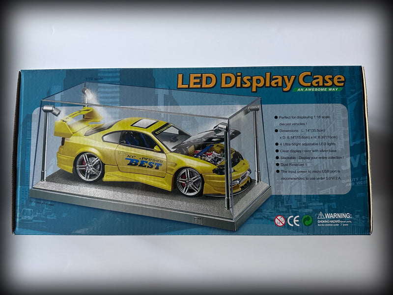Load image into Gallery viewer, Led Show case TRIPLE9 COLLECTION 1:18 (Grey/4 Led)
