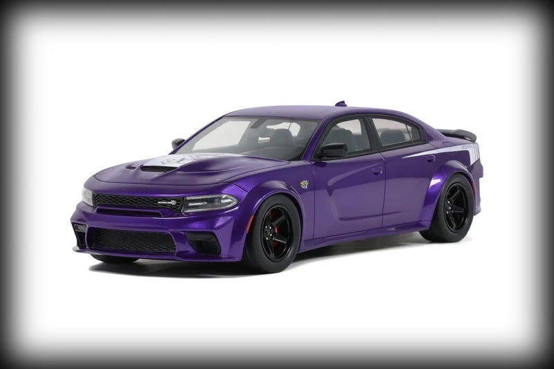 Laad de afbeelding in de Gallery-viewer, Dodge CHARGER SUPER BEE 2023 PLUM CRAZY GT SPIRIT 1:18
