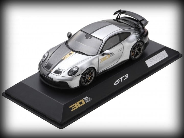 Chargez l&#39;image dans la visionneuse de la galerie, Porsche 911 GT3 30Y SUPERCUP - ÉDITION LIMITÉE 1500 pièces - PORSCHE DEALERMODEL 1:43
