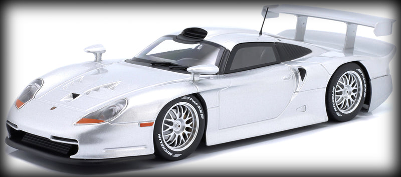 Chargez l&#39;image dans la visionneuse de la galerie, Porsche 911 GT1 STREET VERSION 1997 WERK83 1:18
