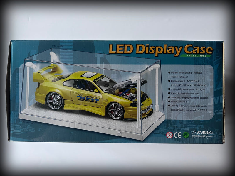 Laad de afbeelding in de Gallery-viewer, Led Show case TRIPLE9 COLLECTION 1:18 (Wit/4 Led)
