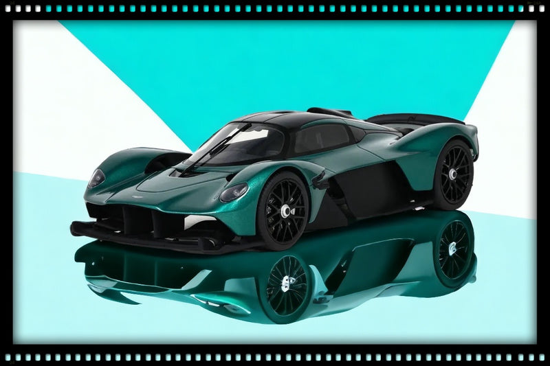 Load image into Gallery viewer, Aston Martin VALKYRIE 2021 GT SPIRIT 1:18
