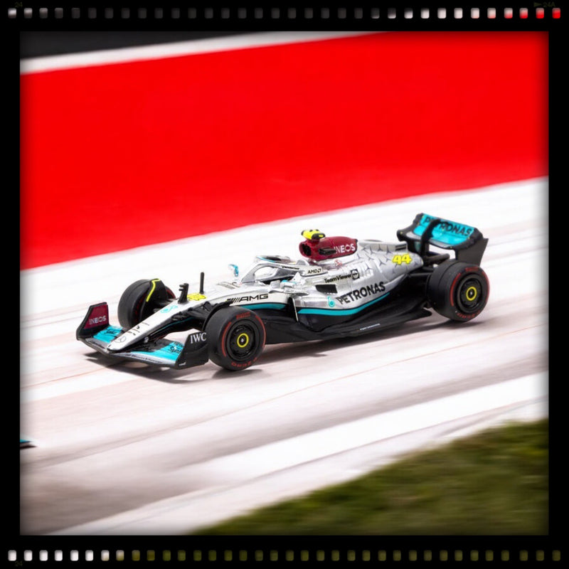 Load image into Gallery viewer, Mercedes AMG F1 W13 EQ Performance #44 Lewis Hamilton Sao Paulo Grand Prix 2022 TARMAC WORKS 1:64
