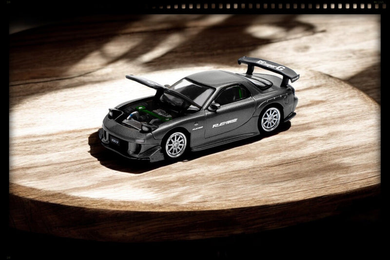 Load image into Gallery viewer, Mazda RX7 RE-AMEMIYA Gray POP RACE 1:64
