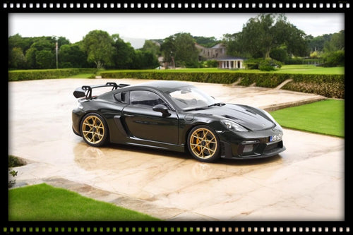 Porsche Cayman GT4 RS met pakket Weissach 2023 Groen NOREV 1:18