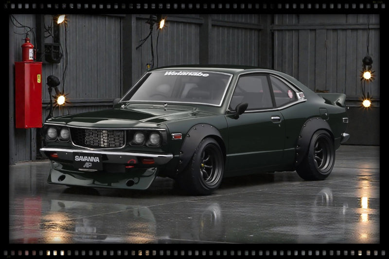 Load image into Gallery viewer, MAZDA SAVANNA (S124A) GREEN IGNITION MODEL 1:18
