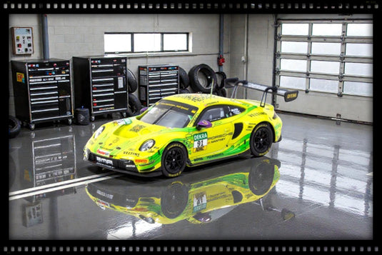 Porsche 911 GT3R DTM CHAMPION 2023 TARMAC WORKS 1:64