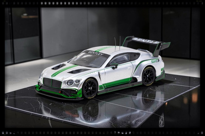 Laad de afbeelding in de Gallery-viewer, BENTLEY CONTINANTAL GT3 PRESENTATION 2018 TARMAC WORKS 1:64
