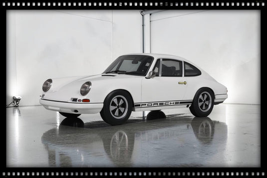 PORSCHE 911 R GRAND PRIX WIT 1967 GT SPIRIT 1:18
