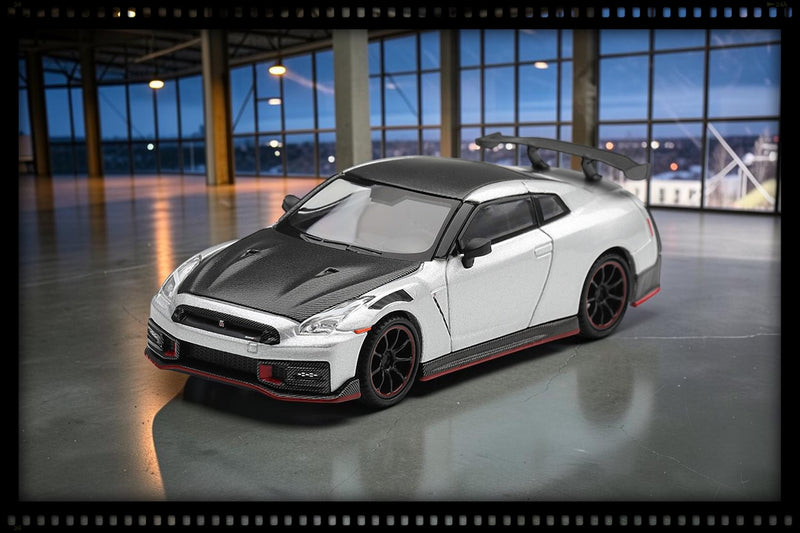 Chargez l'image dans la visionneuse de la galerie, NISSAN GT-R R35 NISMO ARGENTÉ 2024 MINI GT 1:64
