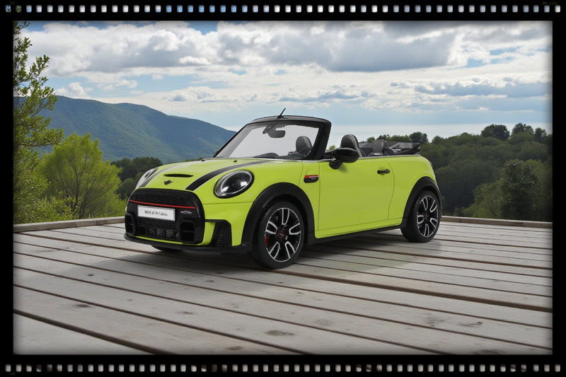 Chargez l'image dans la visionneuse de la galerie, Mini COOPER JCW CABRIO JAUNE ZESTY C5H 2021 OTTOmobile 1:18
