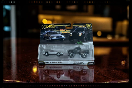 BACK TO THE FUTURE TIME MACHINE DELOREAN DMC-12 & TOYOTA PICKUP TRUCK 1987 HOT WHEELS 1:64