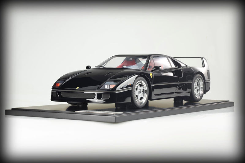 Chargez l&#39;image dans la visionneuse de la galerie, Ferrari F40 LM 1987 (ÉDITION LIMITÉE 3 pièces) HC MODELS 1:8
